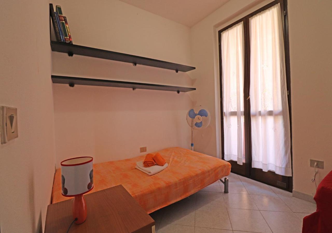Supramare Appartement La Maddalena  Buitenkant foto