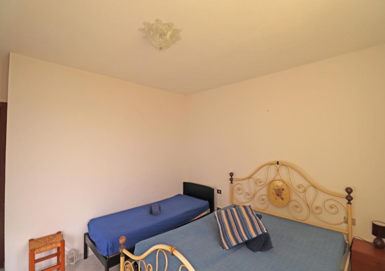 Supramare Appartement La Maddalena  Buitenkant foto