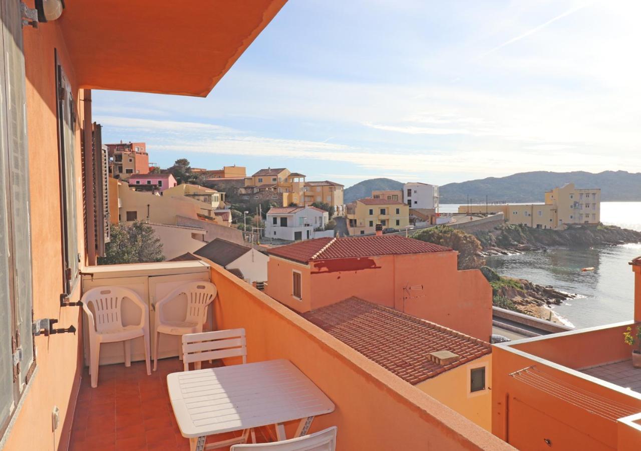 Supramare Appartement La Maddalena  Buitenkant foto
